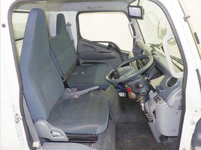2014 Mitsubishi Fuso Canter 冷蔵・冷凍車 auction photo 6