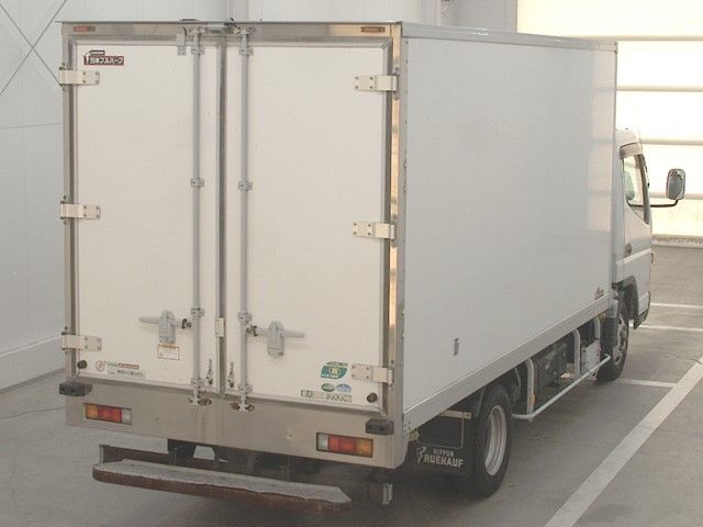 2014 Mitsubishi Fuso Canter 冷蔵・冷凍車 auction photo 2