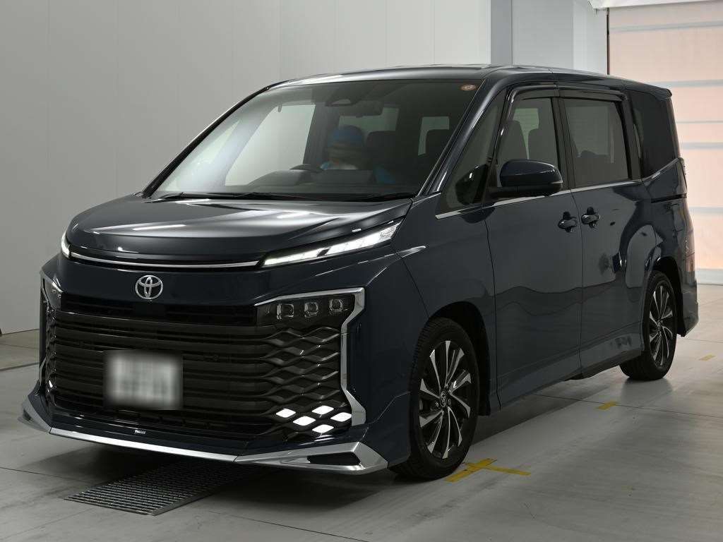 2022 Toyota Voxy S-Z Japan auction vehicle