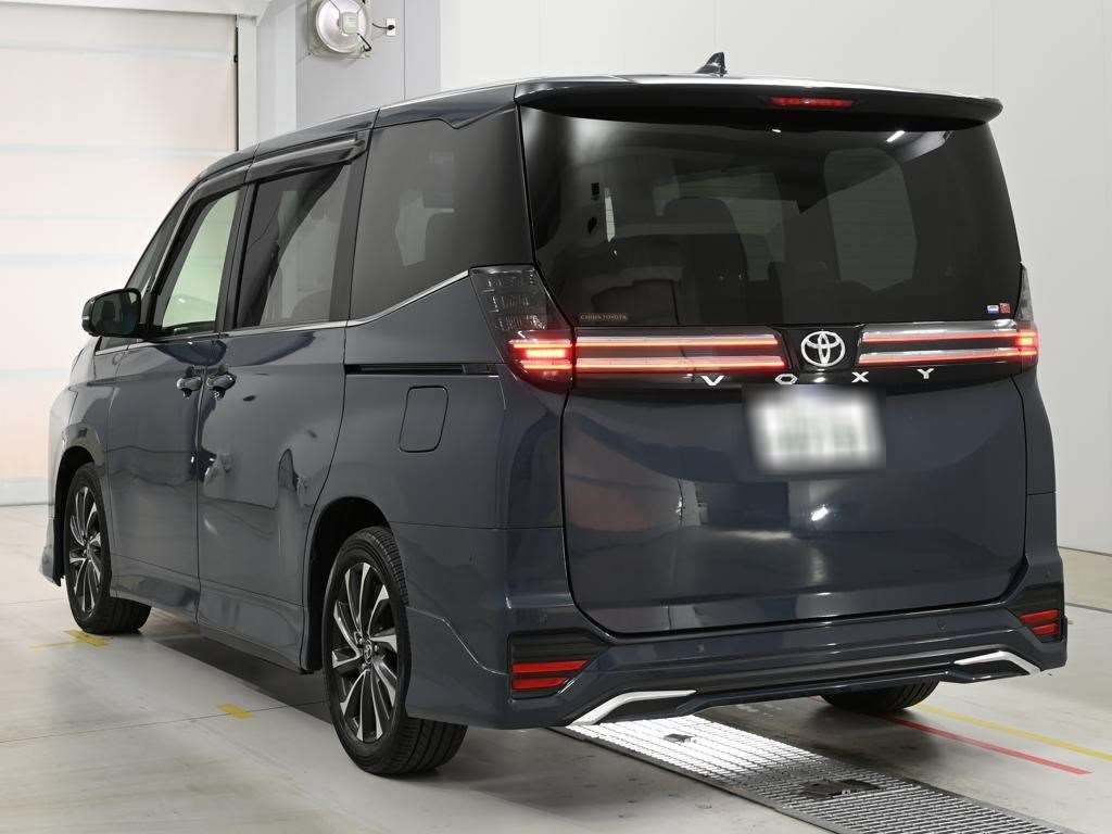 2022 Toyota Voxy S-Z auction photo 6