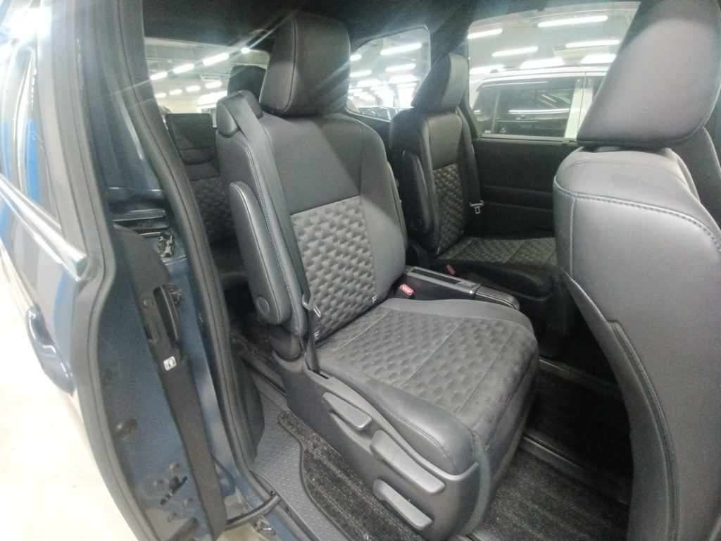 2022 Toyota Voxy S-Z auction photo 12