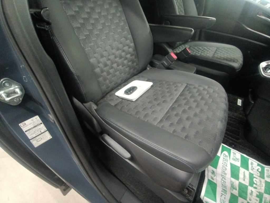 2022 Toyota Voxy S-Z auction photo 10