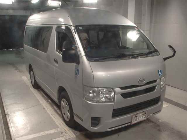 Japan Auction Vehicles 12 2021 Toyota Hiace Wheelchair, Type B auction photo