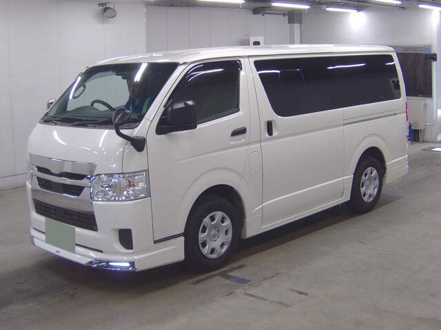 2025 Toyota Hiace Long DX GL Package auction photo 4