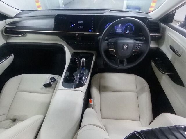 2023 Toyota Crown Crossover G Advanced Leather P 4WD auction photo 3