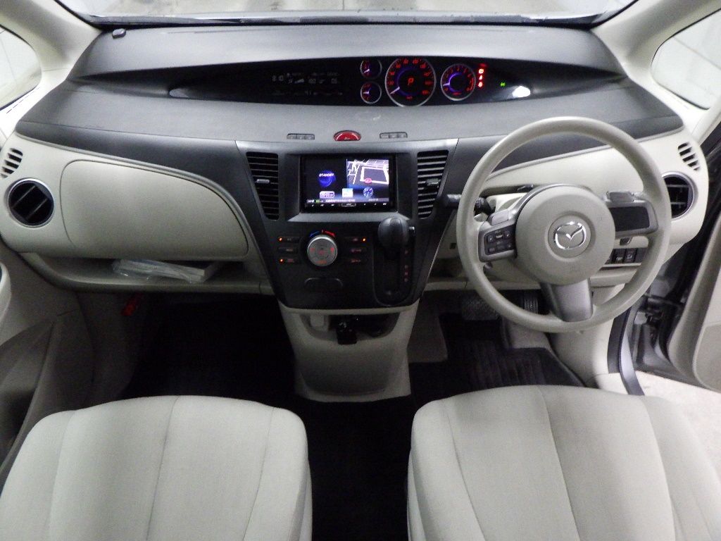 2013 Mazda ビアンテ 20C Skyactiv auction photo 3