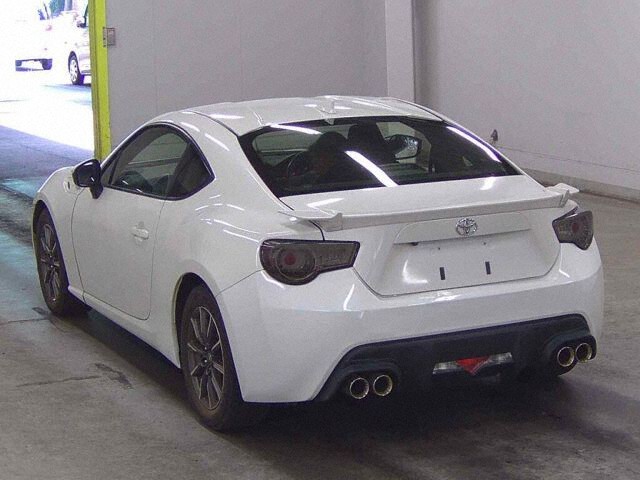 2015 Toyota 86 G auction photo 2