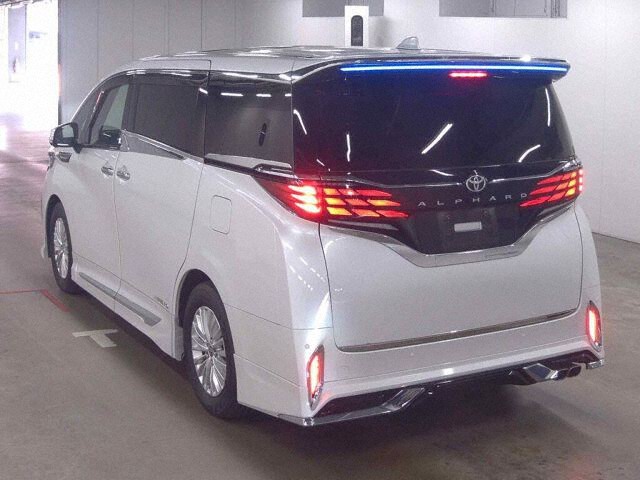 2025 Toyota Alphard Z auction photo 2