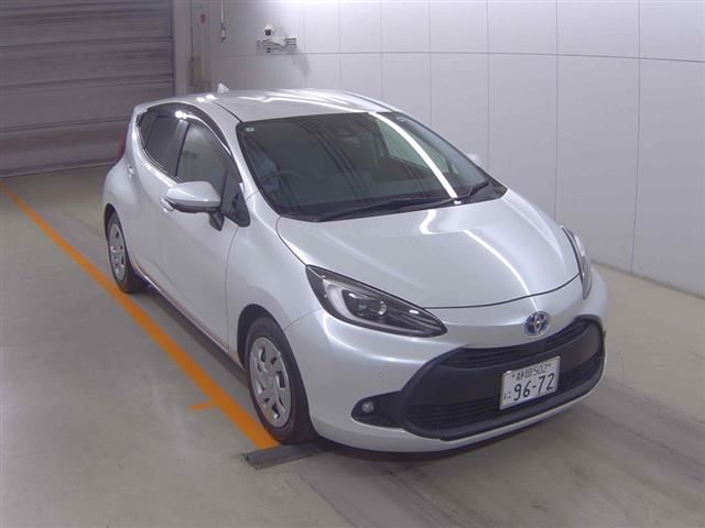 Japan Auction Vehicles 7 2021 Toyota Aqua X auction photo