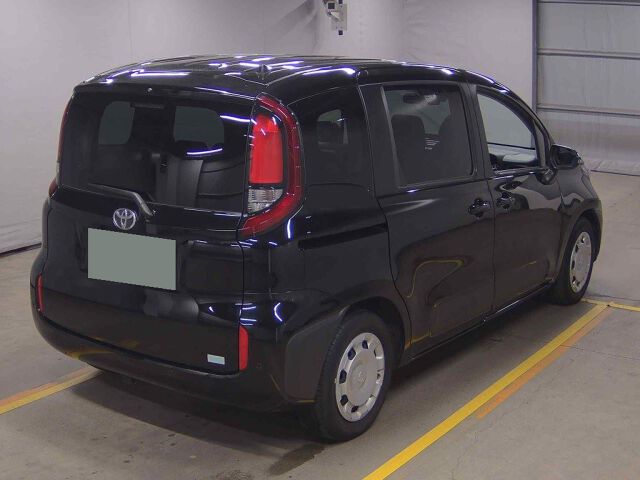 2022 Toyota Sienta X auction photo 5