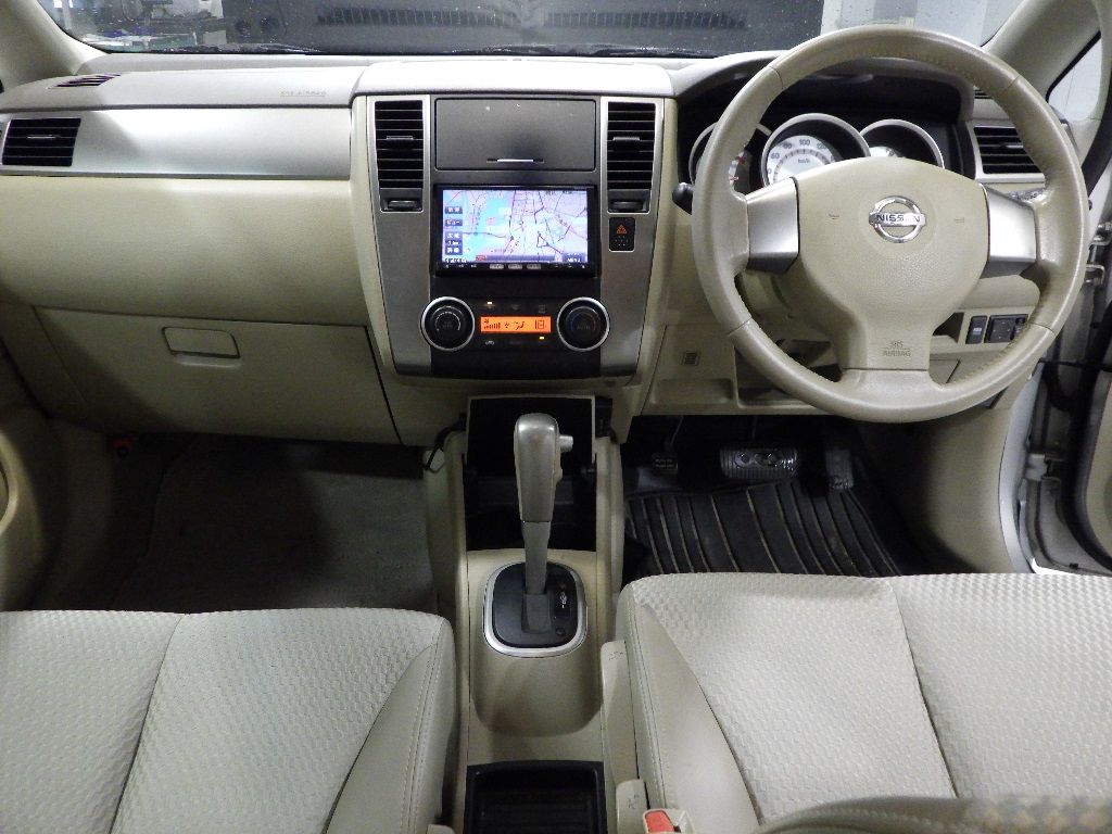 2012 Nissan ティーダ 15M SV + Plasma auction photo 3