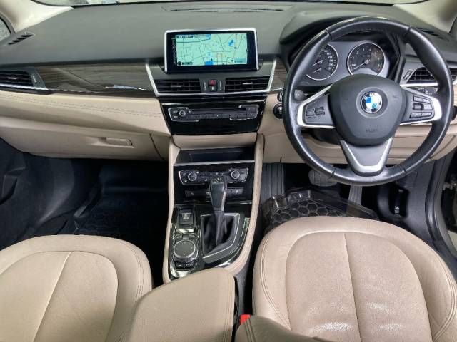 2015 BMW 2 Series 218i Gran Tourer Luxury auction photo 4