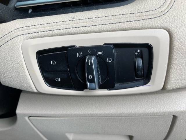 2015 BMW 2 Series 218i Gran Tourer Luxury auction photo 5