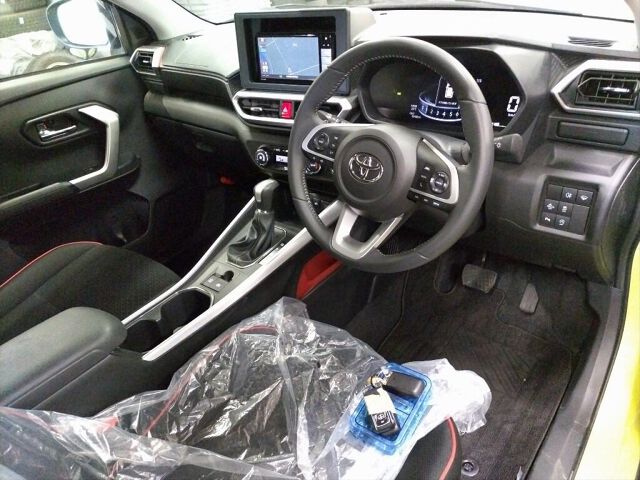 2022 Toyota Raize Z 4WD auction photo 3