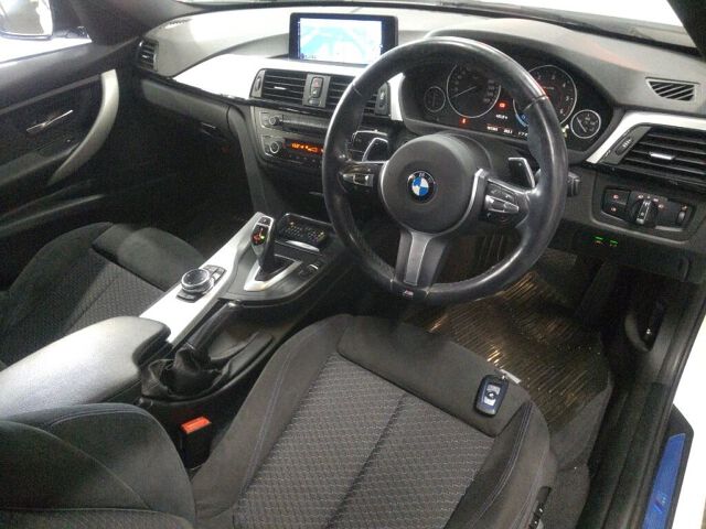 2014 BMW 3 Series 320DツリングMスポ auction photo 3