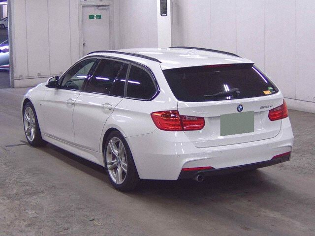 2014 BMW 3 Series 320DツリングMスポ auction photo 2