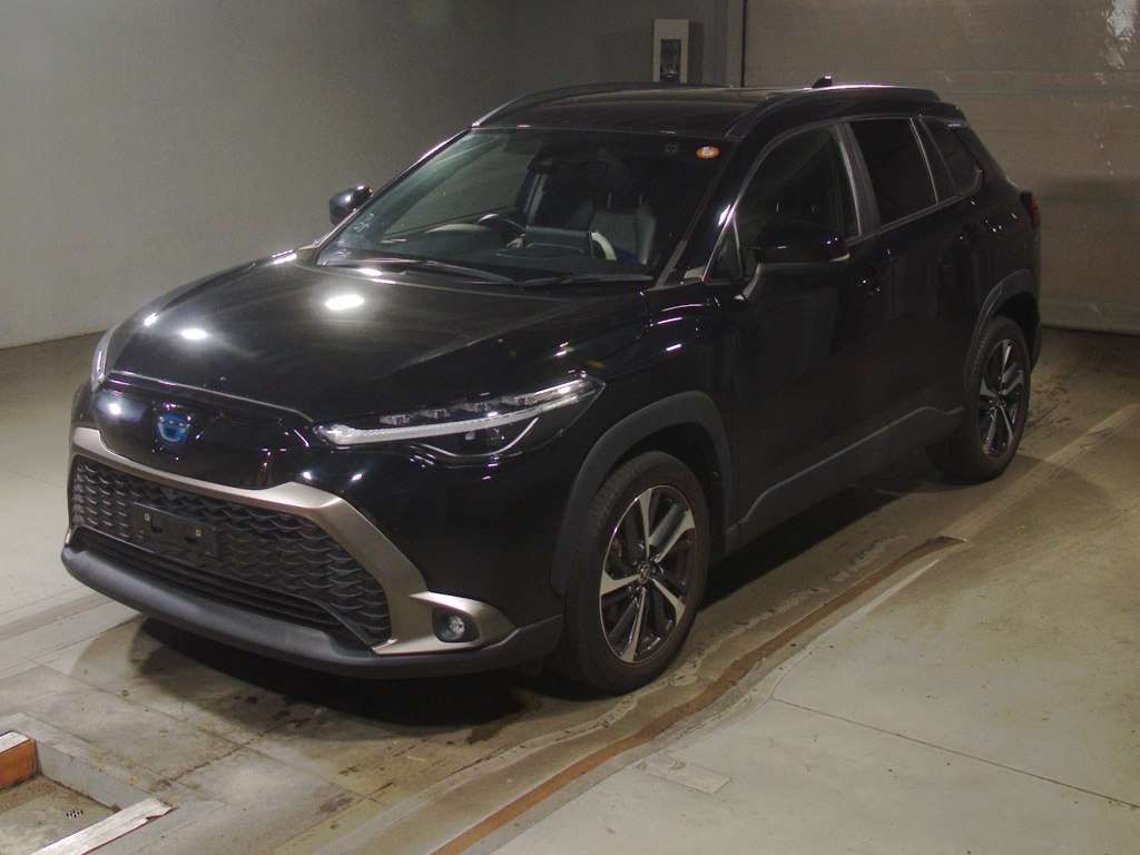 Japan Auction Vehicles 4 2021 Toyota Corolla Cross ハイブリッド Z auction photo