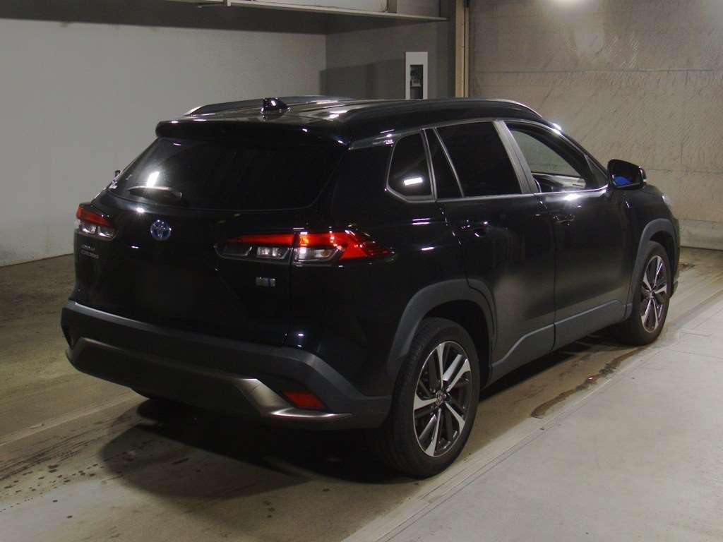2021 Toyota Corolla Cross ハイブリッド Z auction photo 2