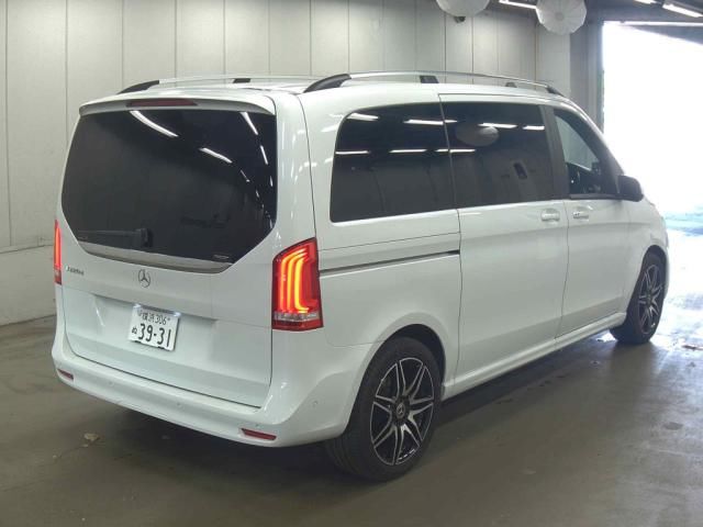 2021 Mercedes-Benz V 220d AV AMGライン auction photo 3