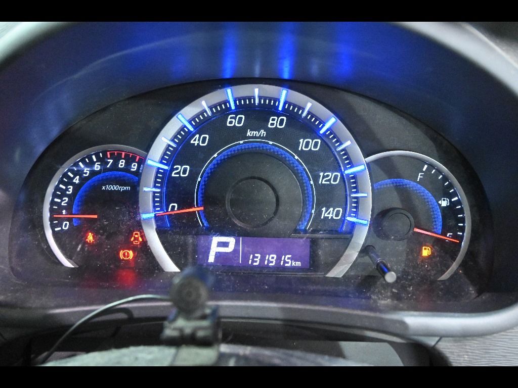 2013 Suzuki Wagon R 4WD スティングレーT auction photo 8