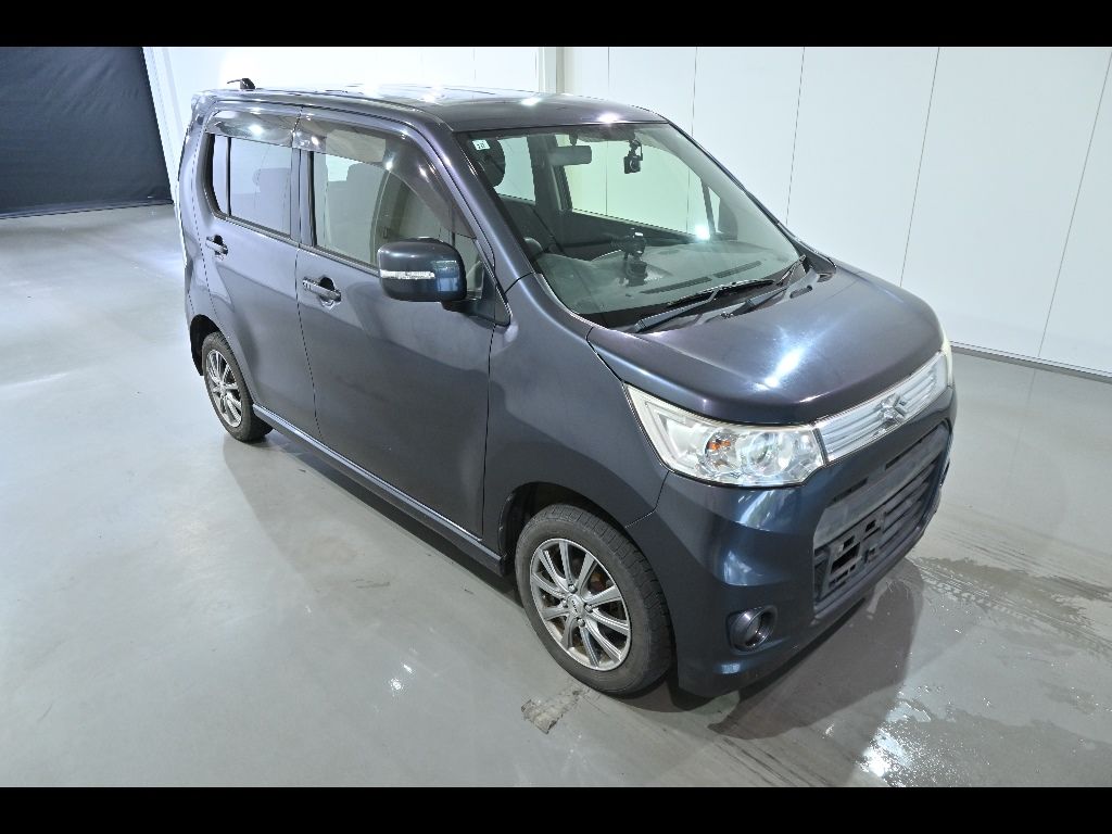 Japan Auction Vehicles 15 2013 Suzuki Wagon R 4WD スティングレーT auction photo