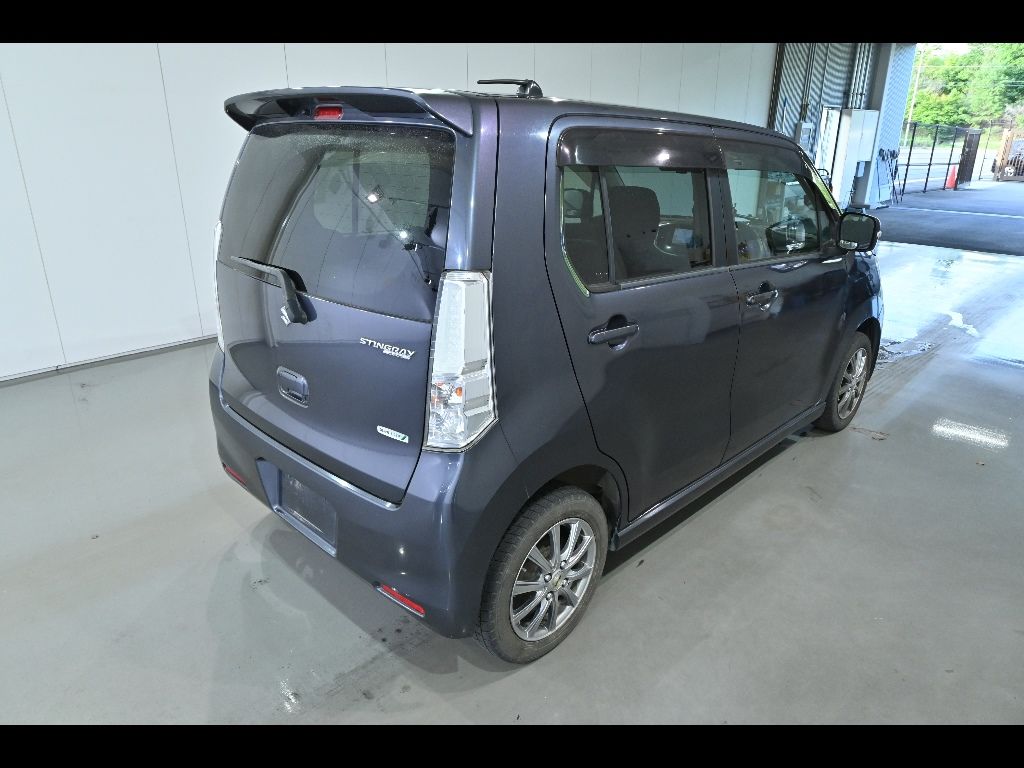 2013 Suzuki Wagon R 4WD スティングレーT auction photo 2