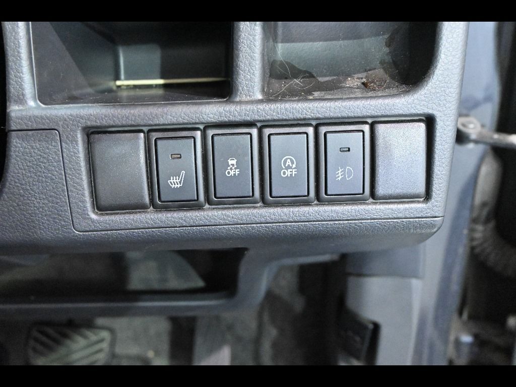 2013 Suzuki Wagon R 4WD スティングレーT auction photo 10