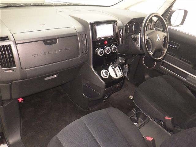 2016 Mitsubishi Delica D:5 4WD Dパワーパッケージ 8ニン auction photo 4