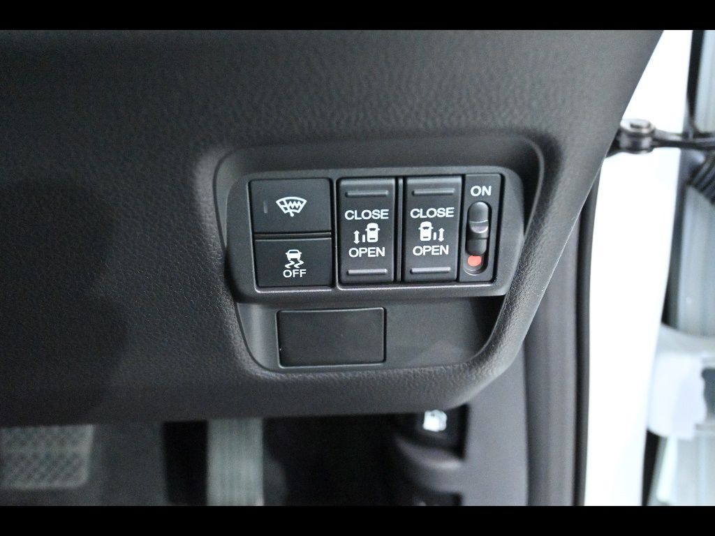 2026 Honda Freed 4WD エアーEX 6人 auction photo 11