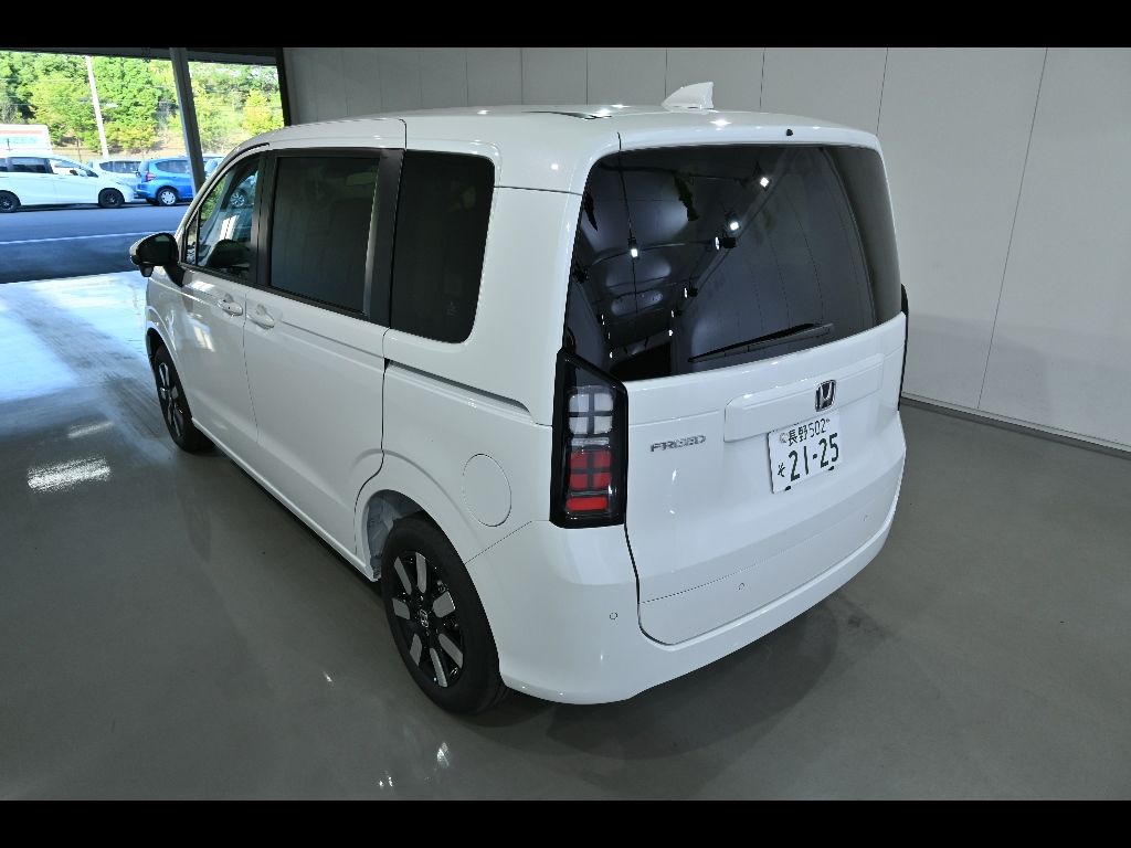 2026 Honda Freed 4WD エアーEX 6人 auction photo 5