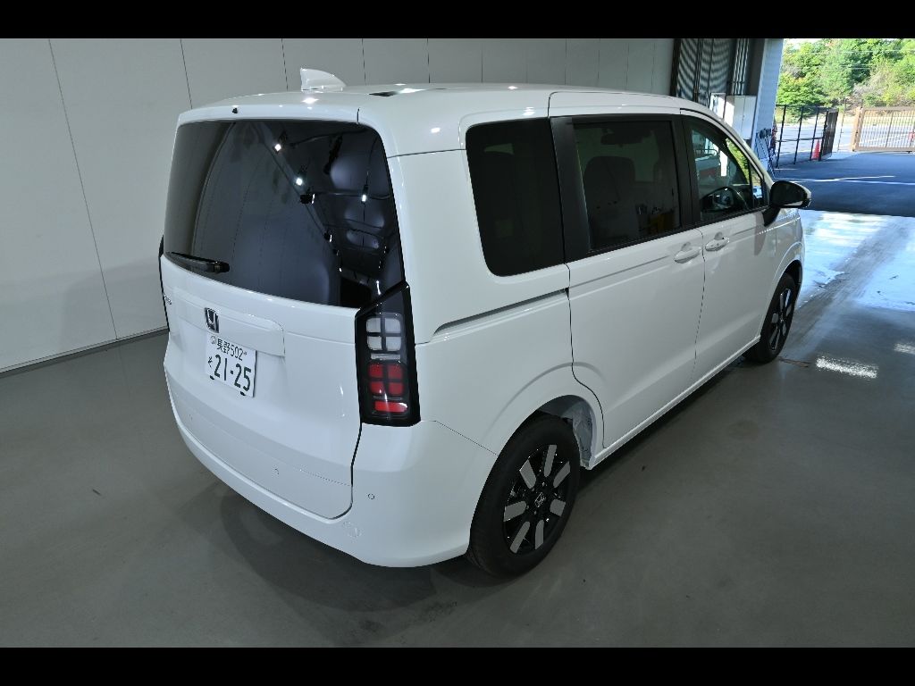 2026 Honda Freed 4WD エアーEX 6人 auction photo 2