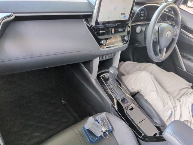 2024 Toyota Corolla Cross ハイブリッドZ auction photo 3