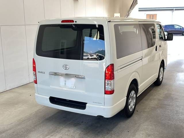 2026 Toyota Hiace DX GL Package auction photo 3