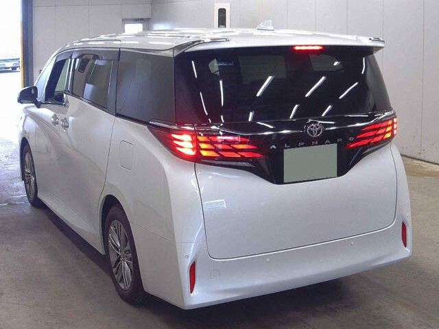 2025 Toyota Alphard Z auction photo 2