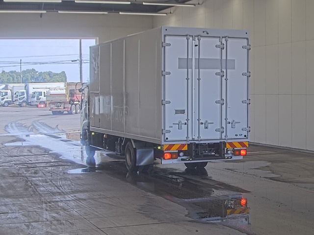 2018 Nissan Diesel コンドル Van auction photo 2