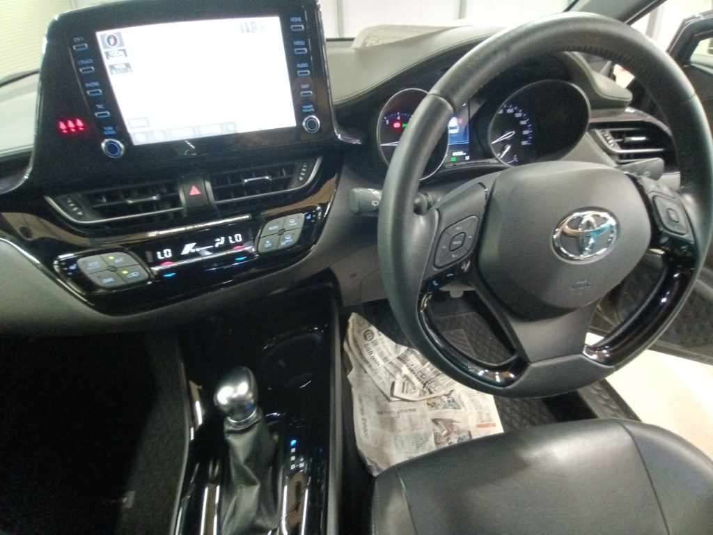 2021 Toyota C-HR G-T Mode Nero Safety Plus 2 auction photo 11
