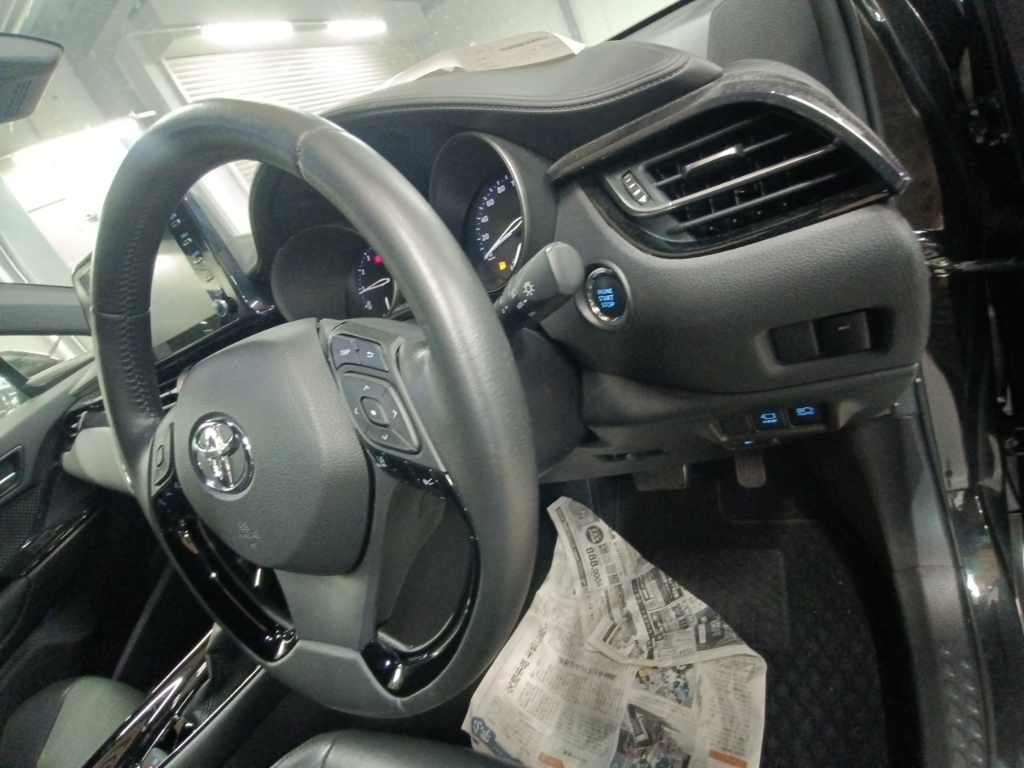 2021 Toyota C-HR G-T Mode Nero Safety Plus 2 auction photo 9