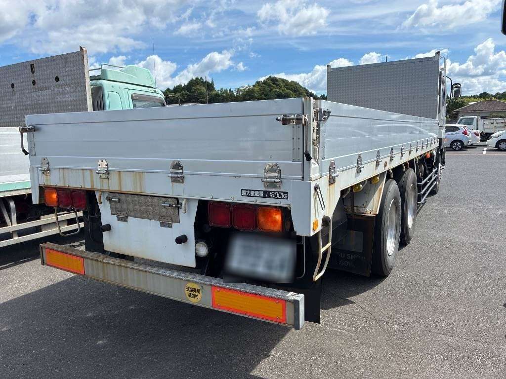 2006 Isuzu Giga auction photo 2