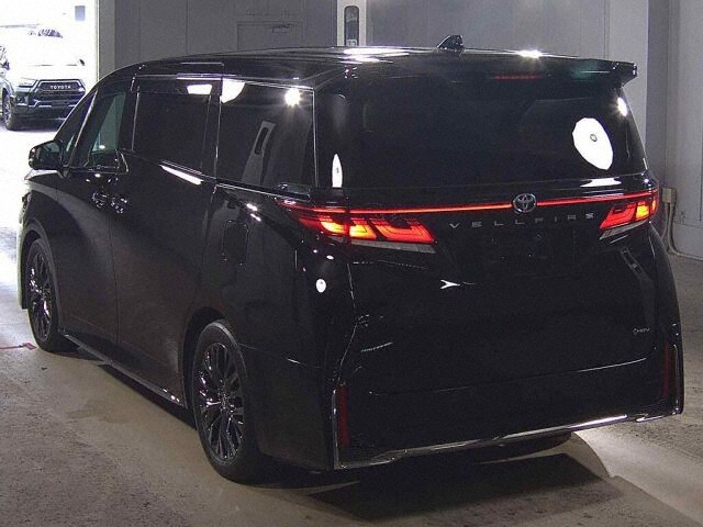 2023 Toyota Vellfire Zプレミア auction photo 2