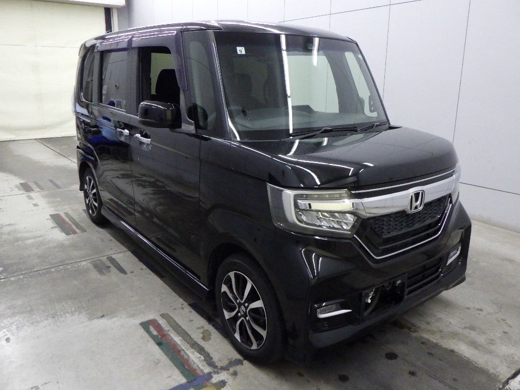 Japan Auction Vehicles 17 2017 Honda N-BOX Custom G L Honda Sensing auction photo