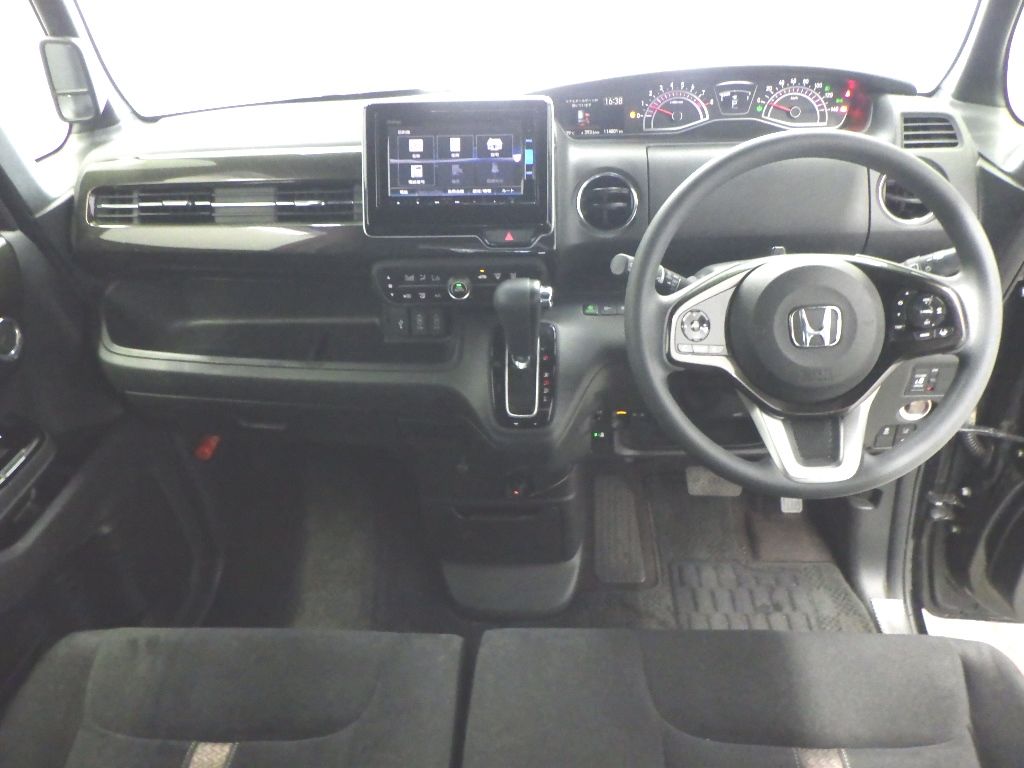 2017 Honda N-BOX Custom G L Honda Sensing auction photo 3