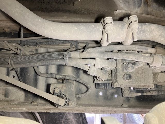 2015 Nissan Diesel UD dump auction photo 11
