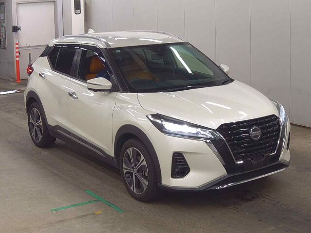 2021 Nissan Kicks X Two-Tone Interior Edition Japan auction vehicle