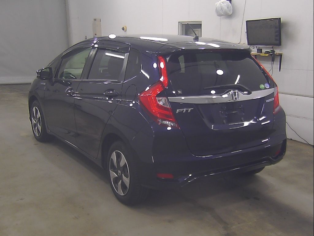 2017 Honda Fit ハイブリッドF auction photo 5