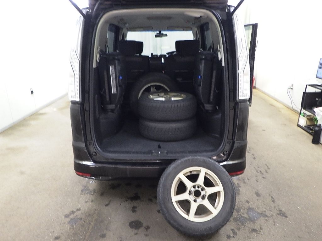 2014 Nissan Serena 4WD Highway Star auction photo 8