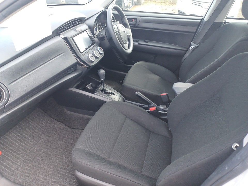 2021 Toyota カローラ アクシオ auction photo 16