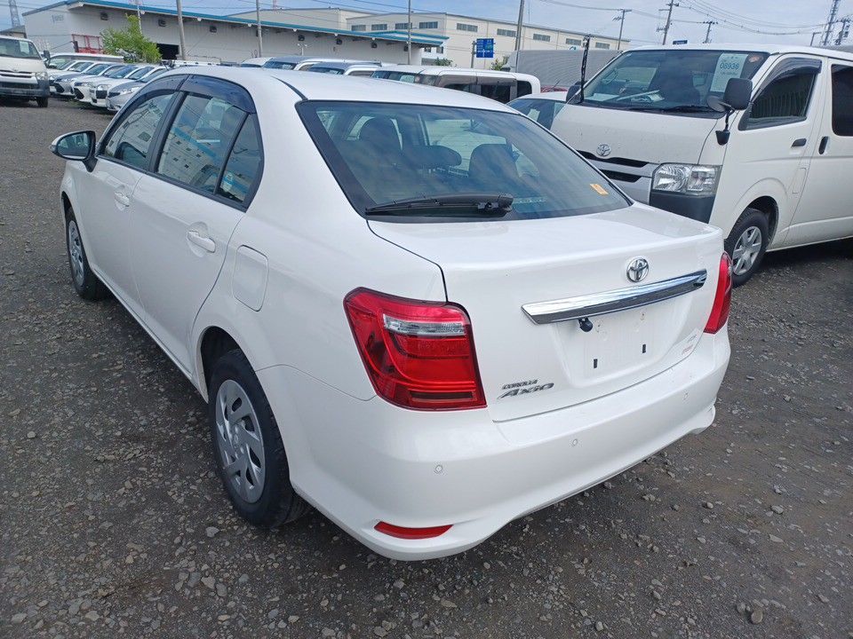 2021 Toyota カローラ アクシオ auction photo 6