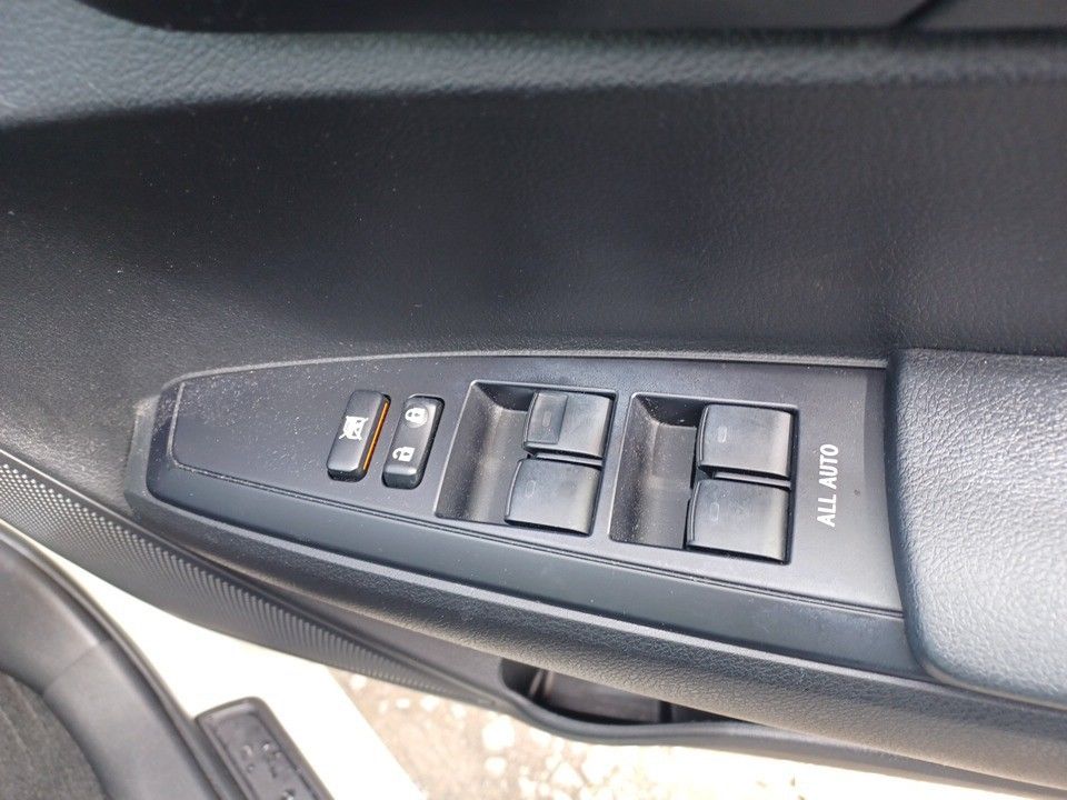 2021 Toyota カローラ アクシオ auction photo 14