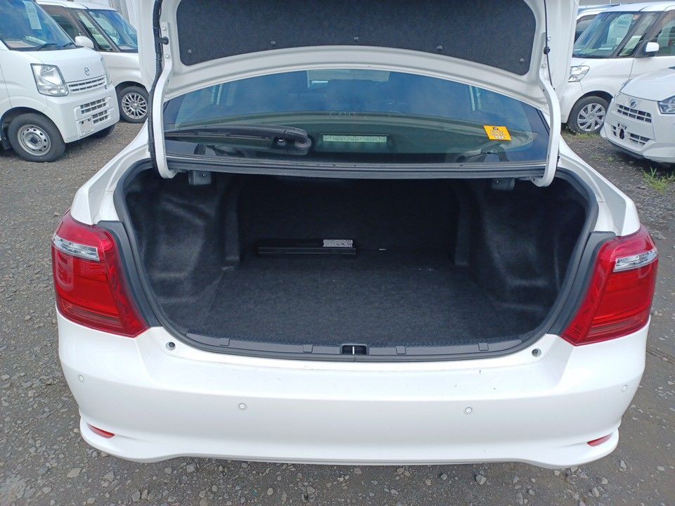 2021 Toyota カローラ アクシオ auction photo 8