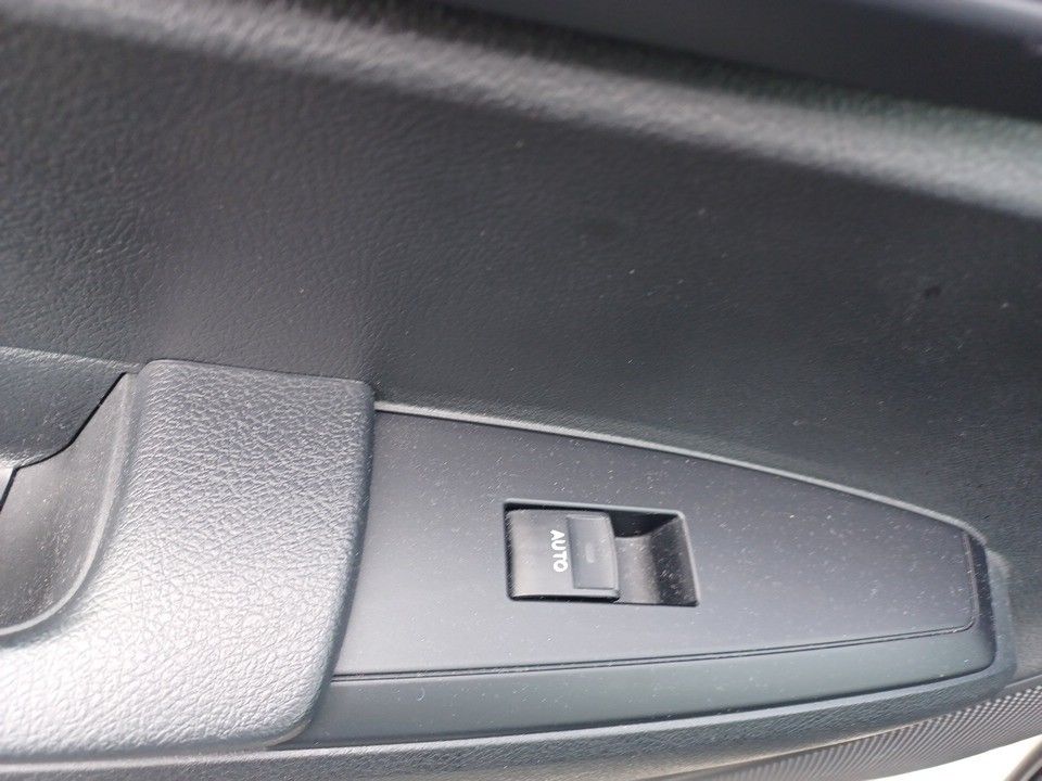 2021 Toyota カローラ アクシオ auction photo 13